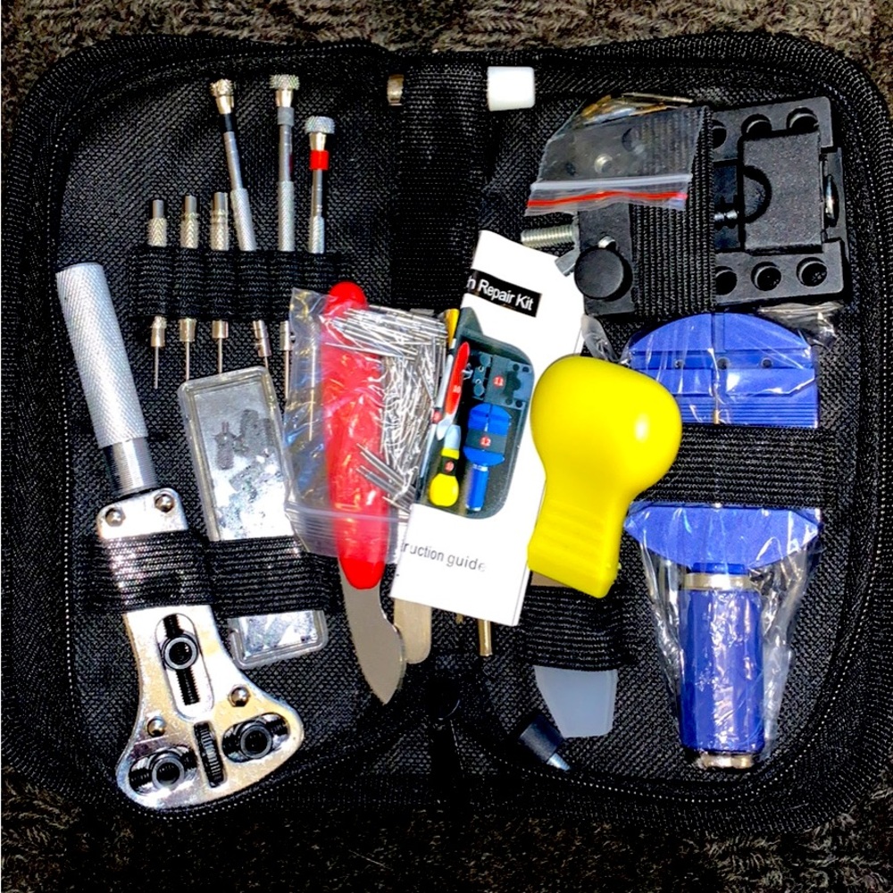 Cremax watch repair kit (147 pieces)